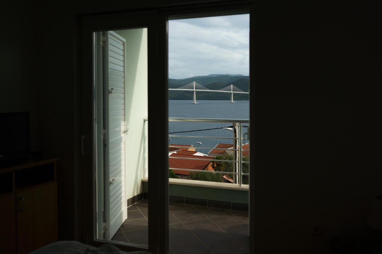 Apartment “Bel Ponte” Komarna Esterno foto